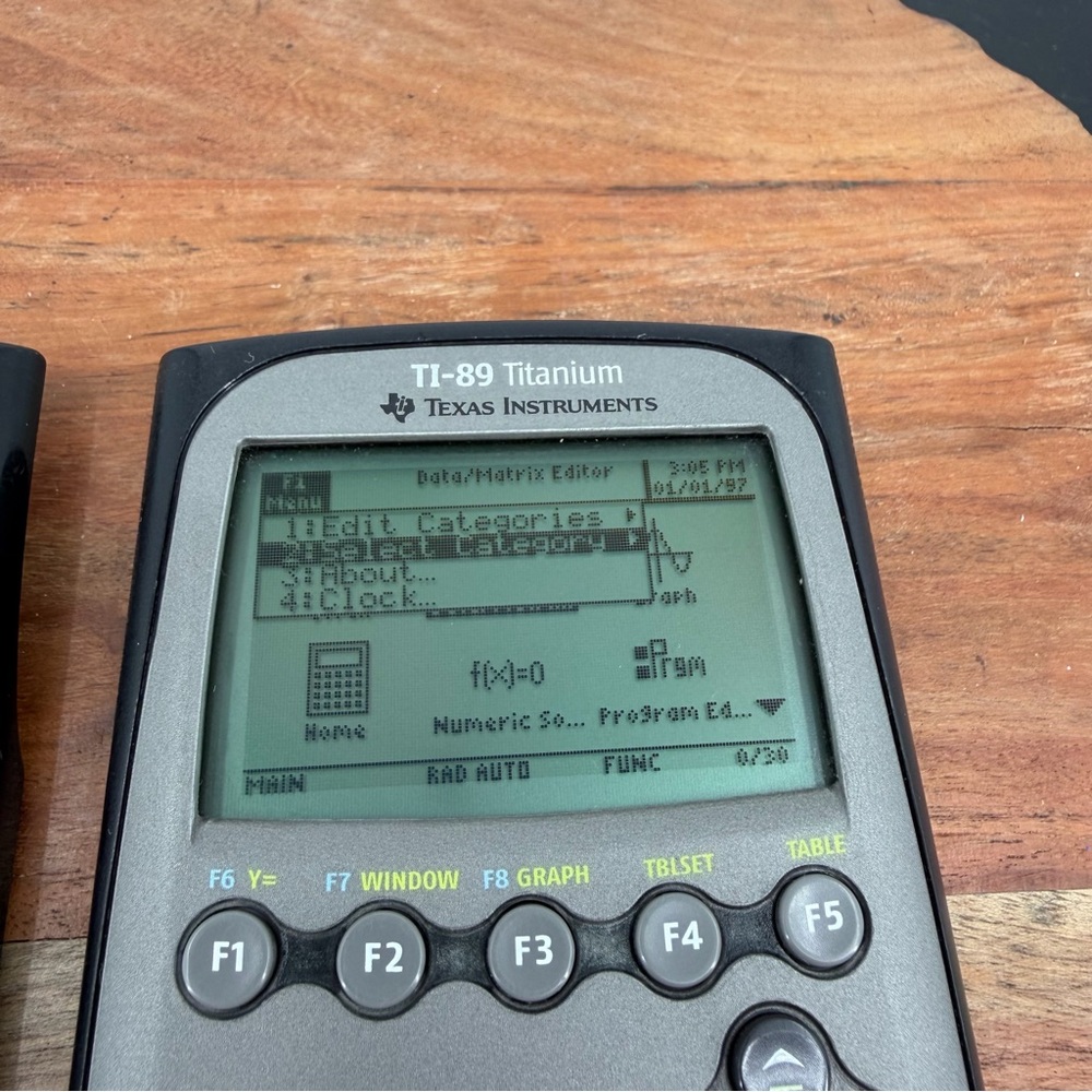 TI-89 Titanium Graphing Calculator (TI89T) high school college Texas Instruments - Picture 2 of 5